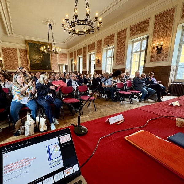 Stratégie de positionnement des Plus Beaux Détours de France